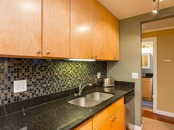 4th image of 2800 44th St W #501