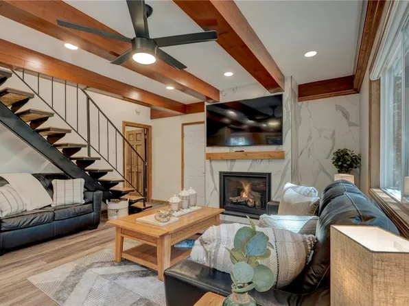 700 College Dr #27, Incline Village, NV 89451