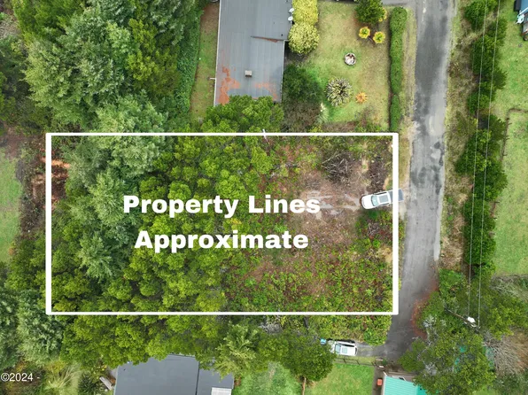 4490 SW Eriksen Ave, Waldport, OR 97394