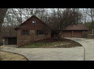 W2024 Illinois Rd, Iron Ridge, WI 53035