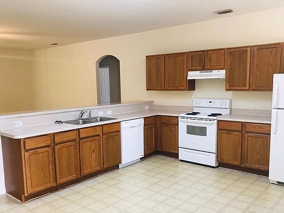 5th image of 2950 Eldron Blvd SE