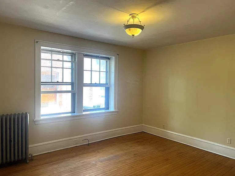 370 Maple St #D — Photo 6
