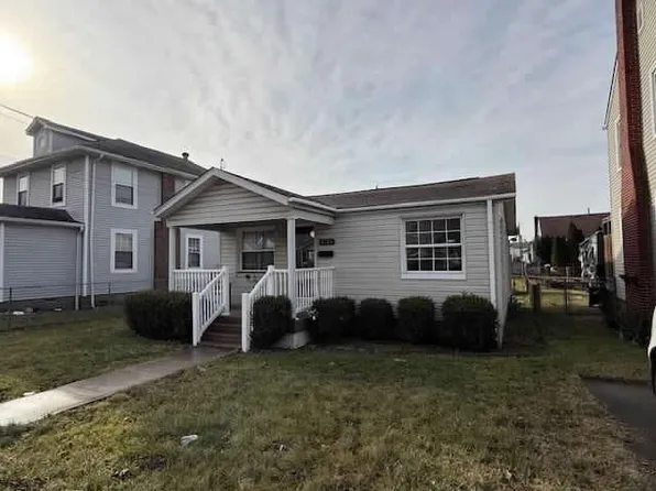 1315 Moore Ave, Dunbar, WV 25064
