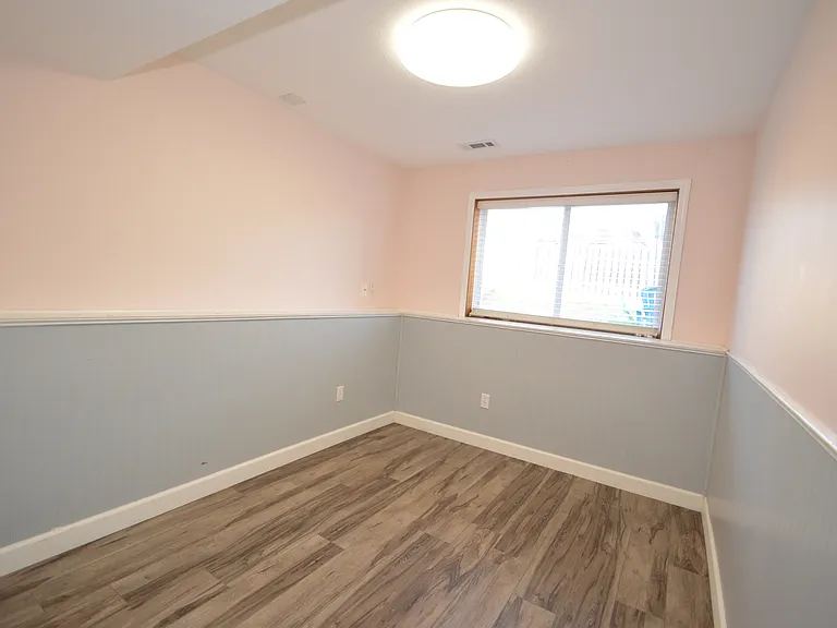 4th lower bedroom.