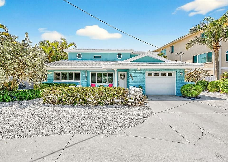 1st image of 441 Harbor Dr S