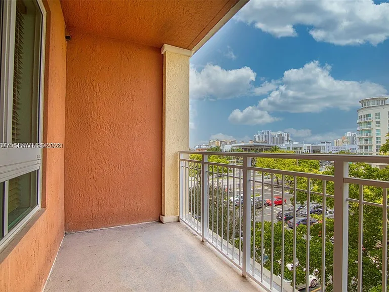 7355 SW 89th St #425N — Photo 6
