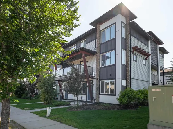 458 Allard Blvd SW, Edmonton, AB T6W 3S7