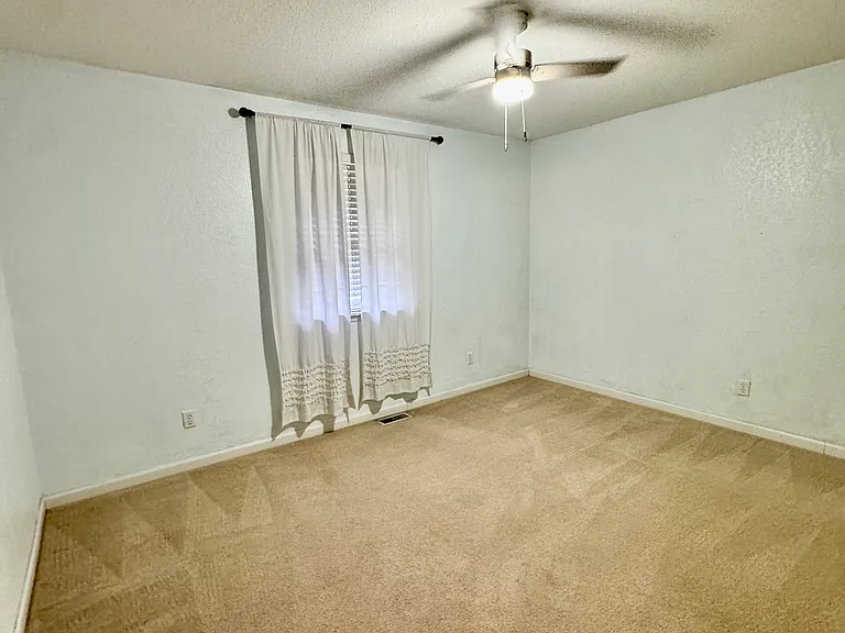 409 Willow Bend Dr — Photo 9