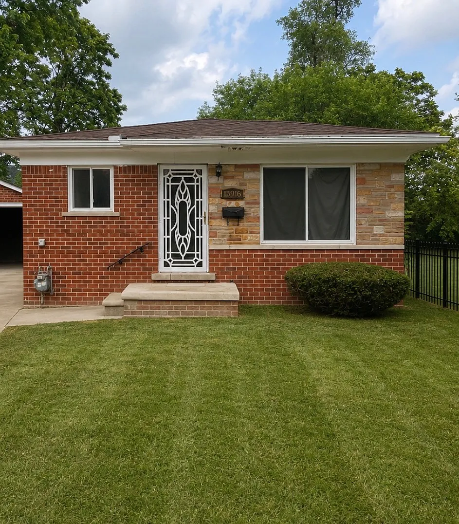 3 bed, 1100 sqft, $1,300 — Photo 1