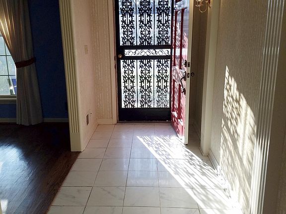2nd image of 11205 Darlington Pl