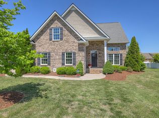 1825 Walking Dr, Murfreesboro, TN 37130
