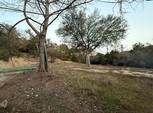 902 Yaupon Valley Rd, West Lake Hills, TX 78746