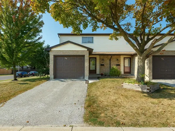 215 Trudeau Dr #69, Sarnia, ON N7S 4T5