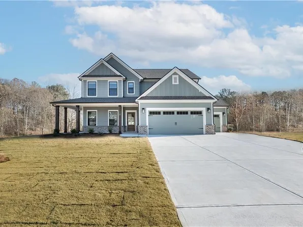 1210 Red Oak Blvd, Loganville, GA 30052