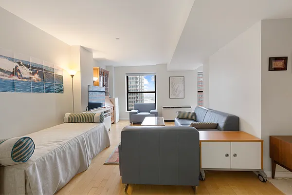 Rented by Platinum Properties | media 25