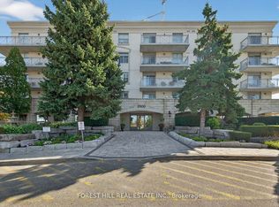 2500 Rutherford Rd #115, Vaughan, ON L4K 5N7