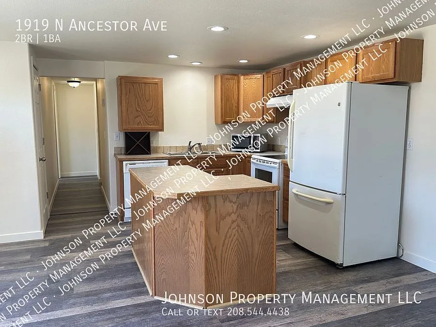 Charming 2-Bedroom West Boise Home with All Utilities Included. — Photo 4