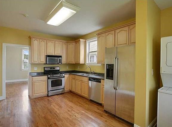 3rd image of 5521 Canal Blvd