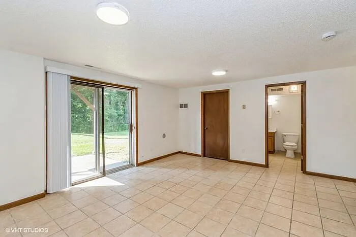 1359 Southview Cir — Photo 20