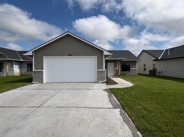 8980 E Forbes Ct, Wichita, KS 67220