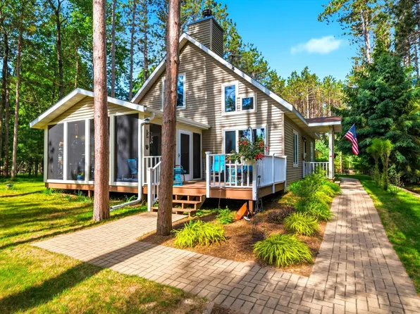 N8690 Spruce Lake Dr, Ogdensburg, WI 54962