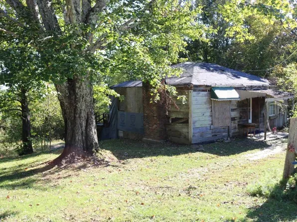 179 Lairson Rd, Campton, KY 41301