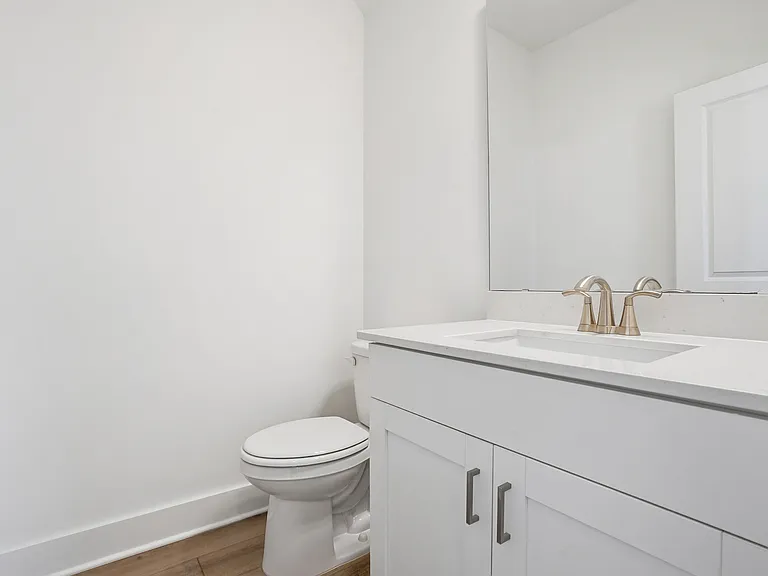 315 W Williams St — Photo 4