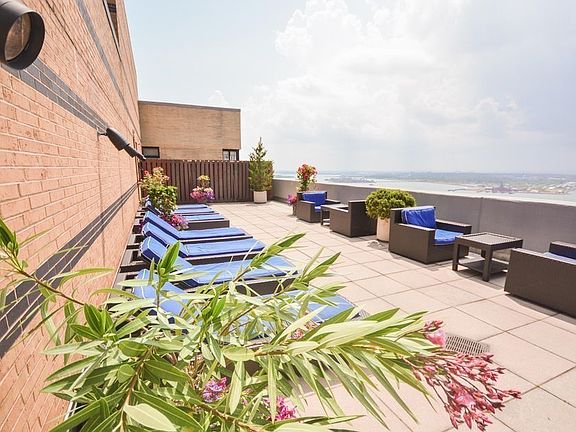 3rd image of 99 Battery Pl APT 18K