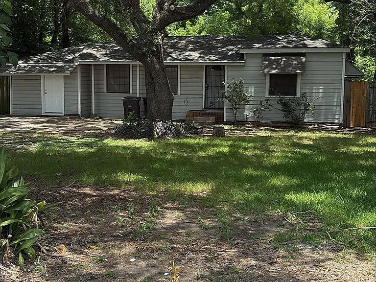 4723 Eppes St — Photo 1