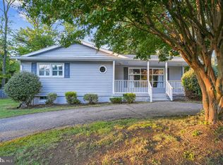 1230 Hilltop Dr, Annapolis, MD 21409