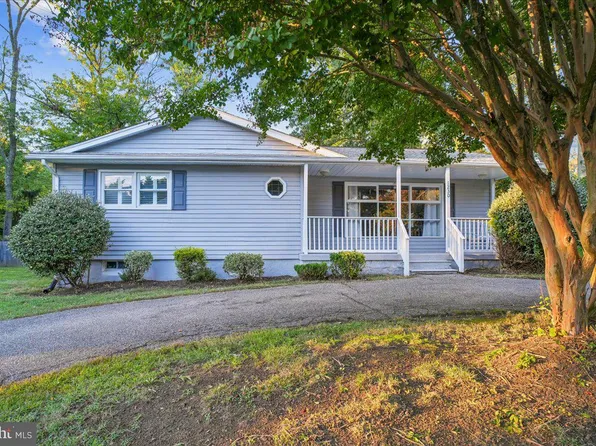 1230 Hilltop Dr, Annapolis, MD 21409