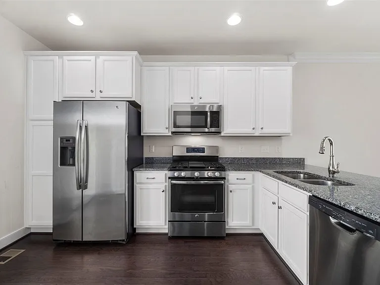 5302 Masons Ln — Photo 9