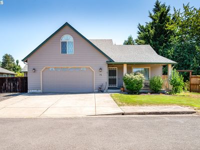 74 Sunday Dr, Creswell, OR, 97426