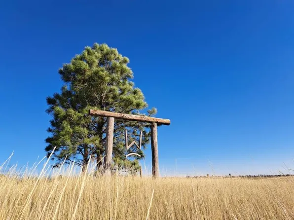 6563 440th Ln, Hay Springs, NE 69347