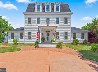 43324 Riverside Dr, Hollywood, MD 20636