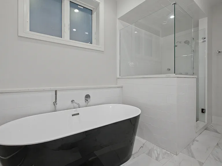 3049 N Clybourn Ave #1 — Photo 11