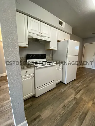 5181 E Hedges Ave Photo 1