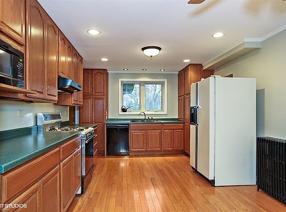 3rd image of 9240 S 82nd Ave