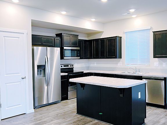 4th image of 18895 109th Avenue Ct E