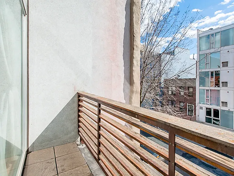 925 Pacific St #304 — Photo 9