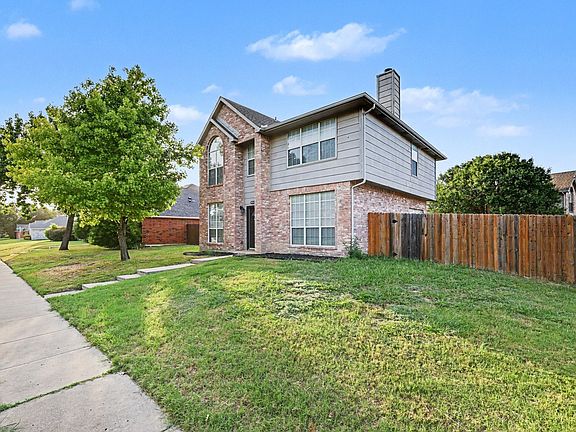 2nd image of 10700 Castle Dr