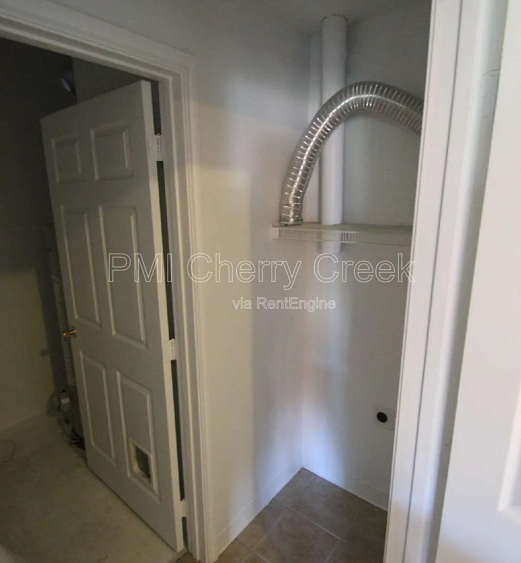 2 bed, 2.0 bath, 1038 sqft, $1,850 — Photo 4