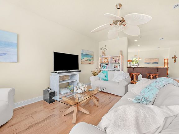 4th image of 244 Water Oaks Loop