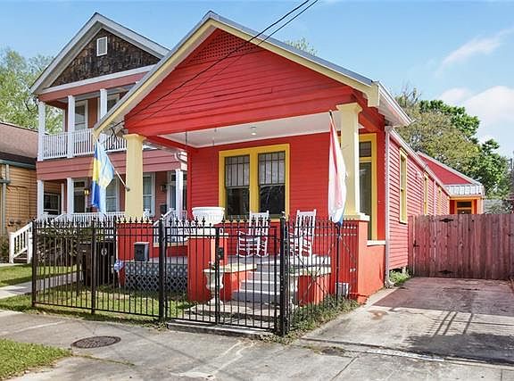 2nd image of 7719 Oak St