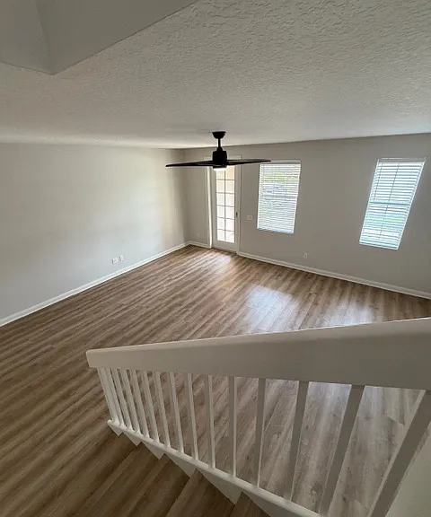 1547 Napoli Dr — Photo 5