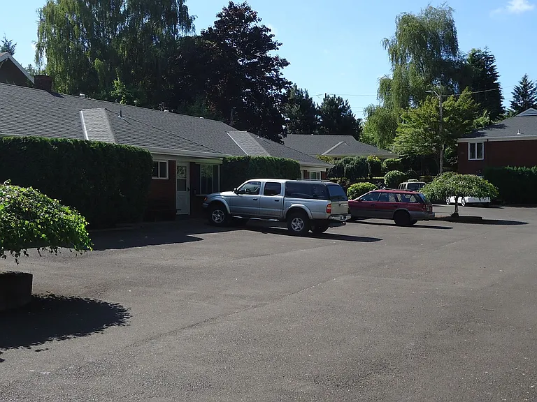 3930 SE Francis St — Photo 15