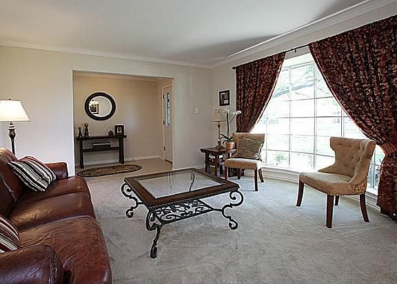 4th image of 3029 Stanford Dr