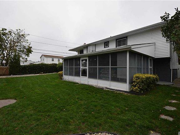 4th image of 179 Sycamore Ave
