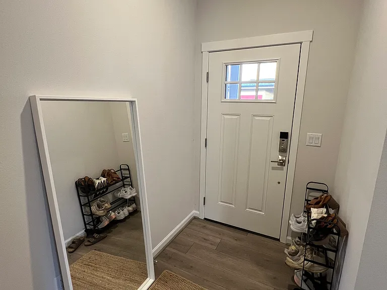 19319 NE 69th Way #101 — Photo 16