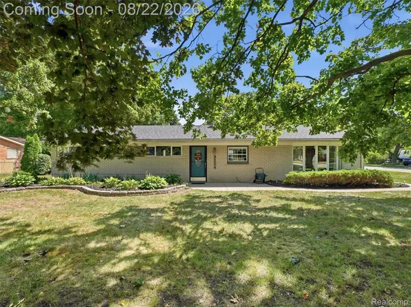 9204 Morrison Ave, Plymouth, MI 48170